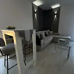 Forestside Apartment